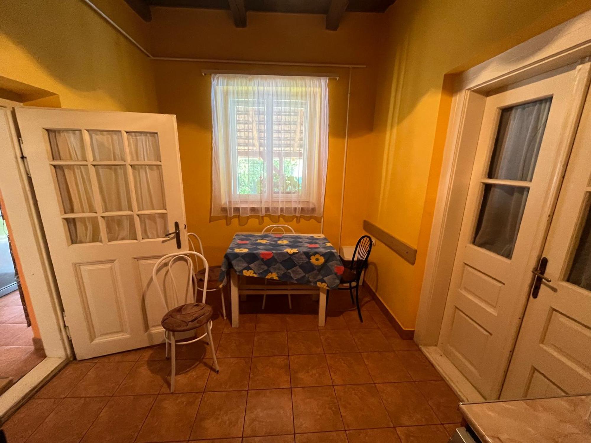 Tiszavirag Apartman Tiszakeszi Buitenkant foto