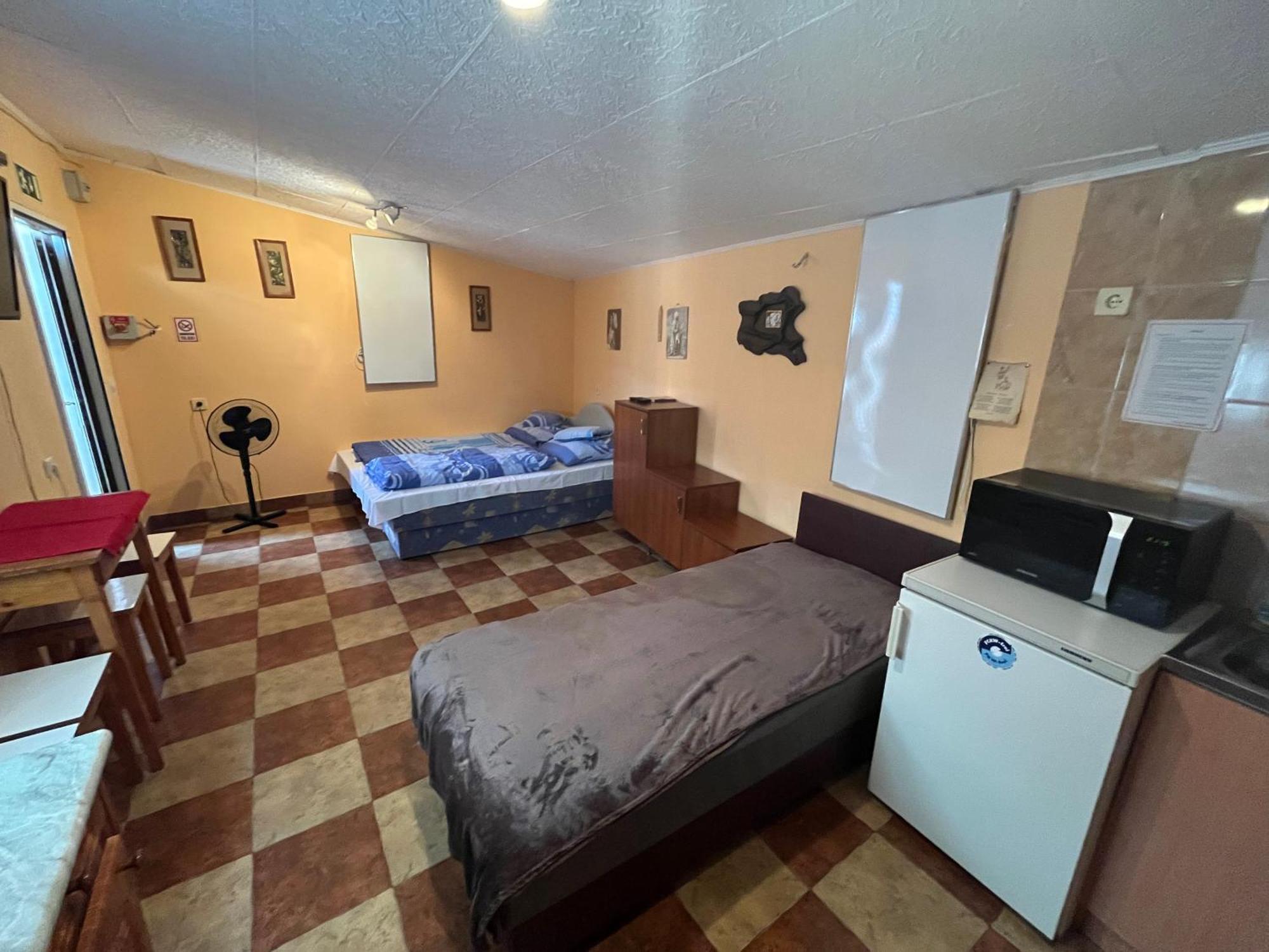 Tiszavirag Apartman Tiszakeszi Buitenkant foto