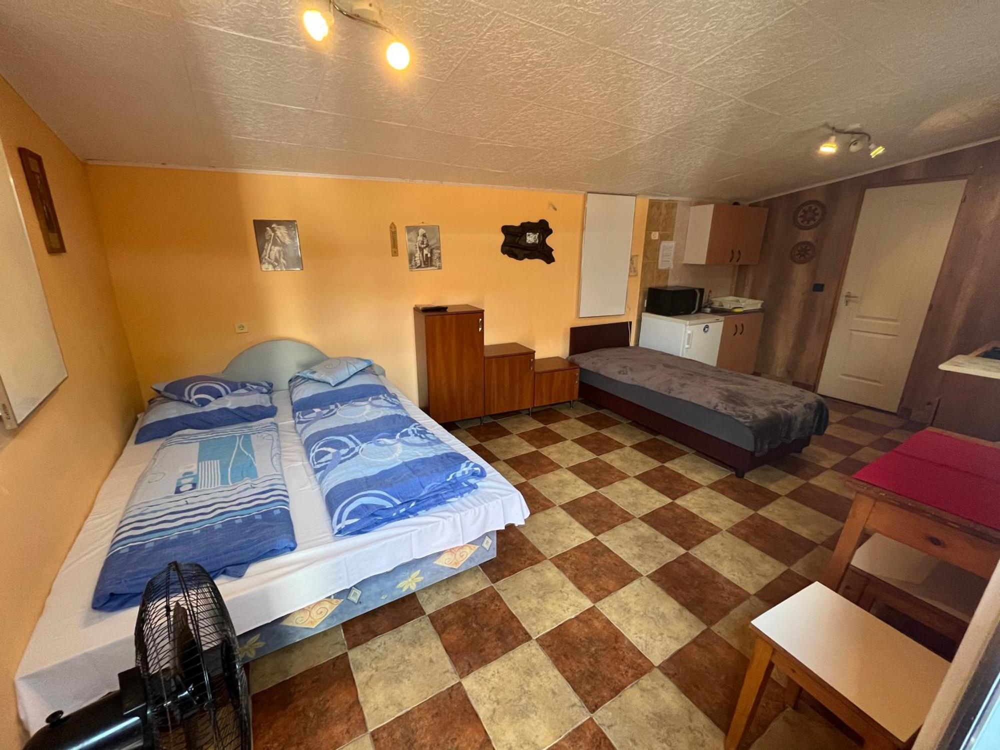 Tiszavirag Apartman Tiszakeszi Buitenkant foto