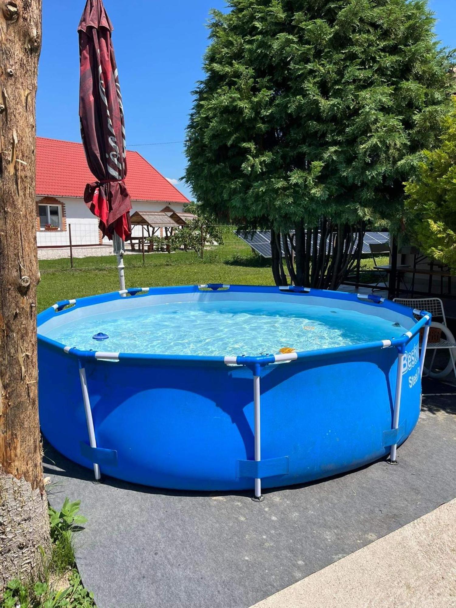 Tiszavirag Apartman Tiszakeszi Buitenkant foto