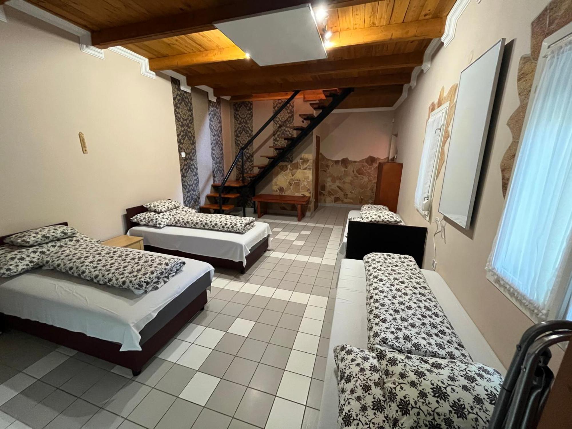 Tiszavirag Apartman Tiszakeszi Buitenkant foto